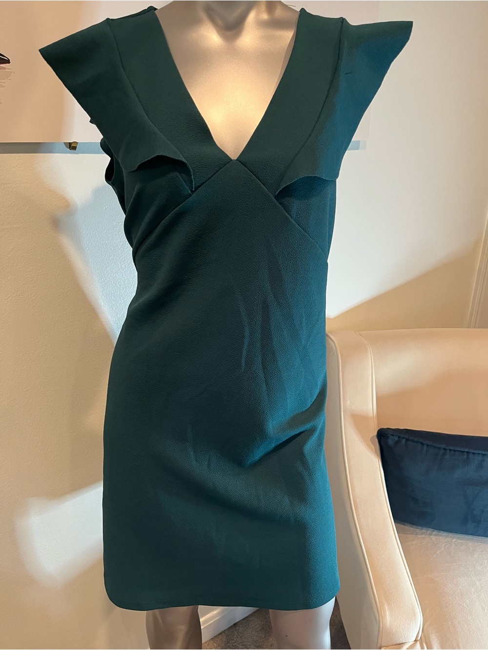 V-Neck Emerald Green/Teal Ruffle Sleeve Dress EUC